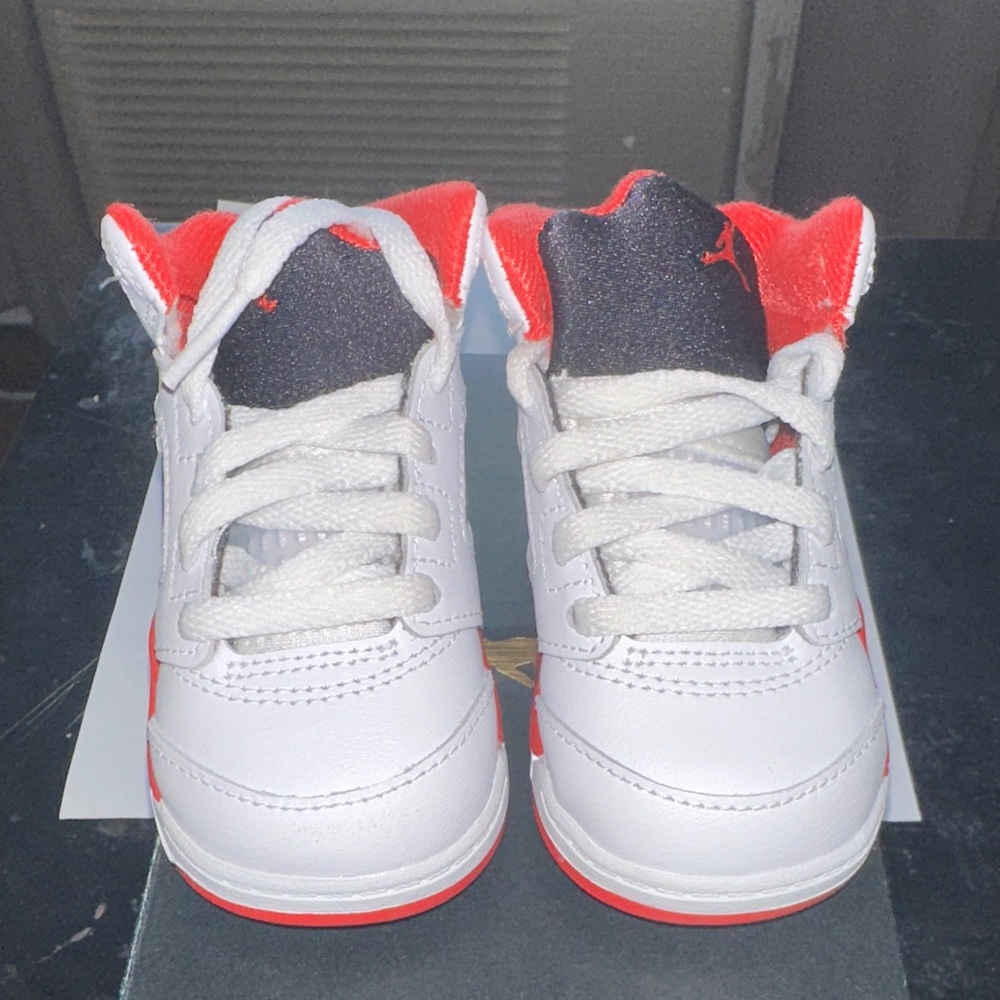 Jordan Toddler White and Red High-Top Retro 5 Sneakers